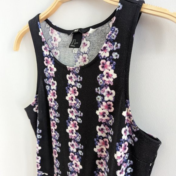 COPY - H&M Floral dress - Picture 3 of 9